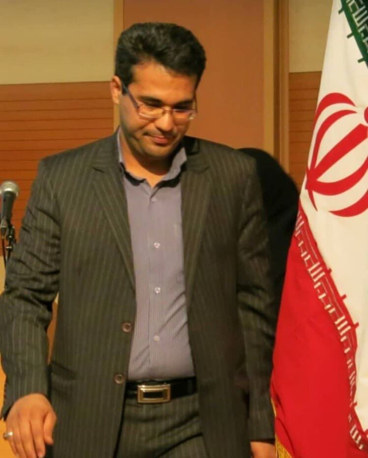 حامد دست مزد شهردار ویست شد.